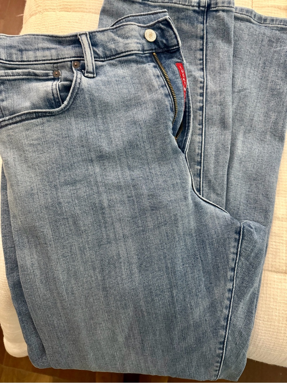 Lucky Brand Men’s 223 Straight Jeans